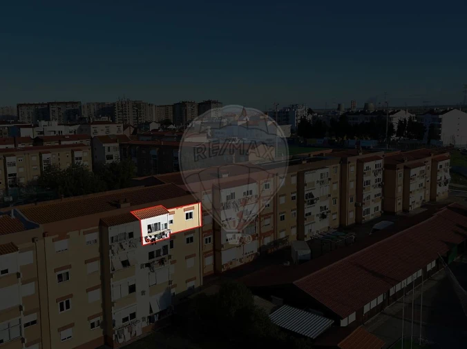 Apartamento T3 para Venda em Carregado e Cadafais Foto 32