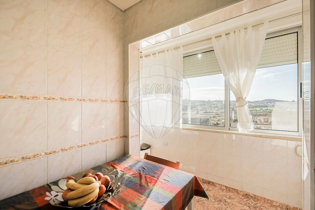 Apartamento T3 para Venda em Carregado e Cadafais Foto 21