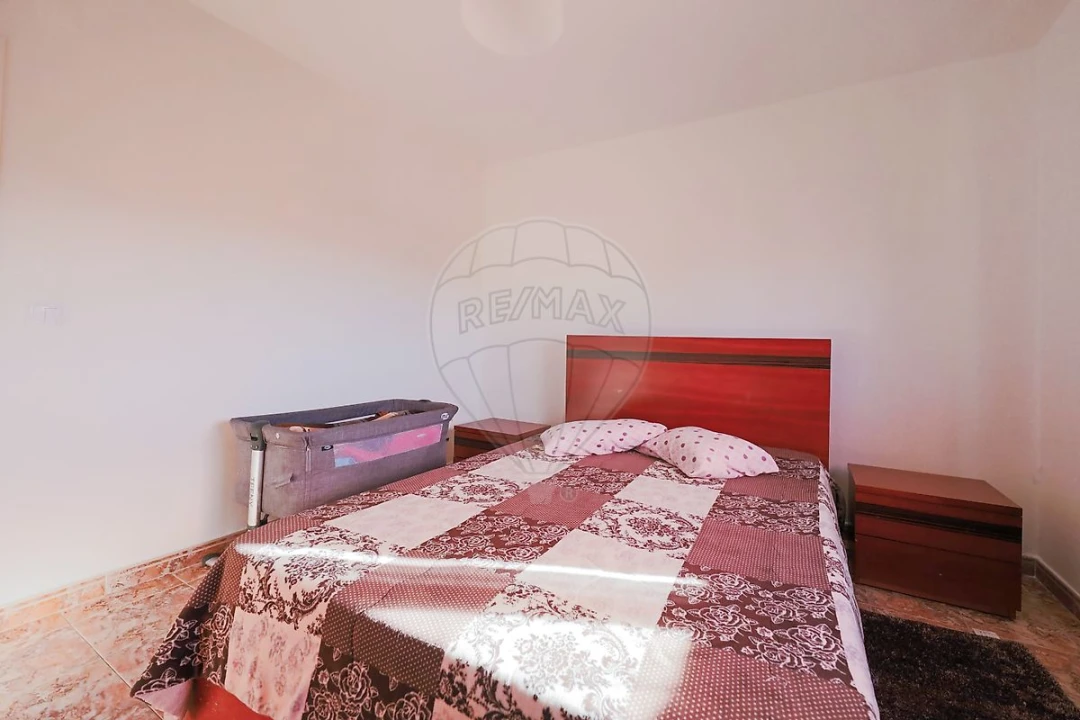 Apartamento T3 para Venda em Carregado e Cadafais Foto 6