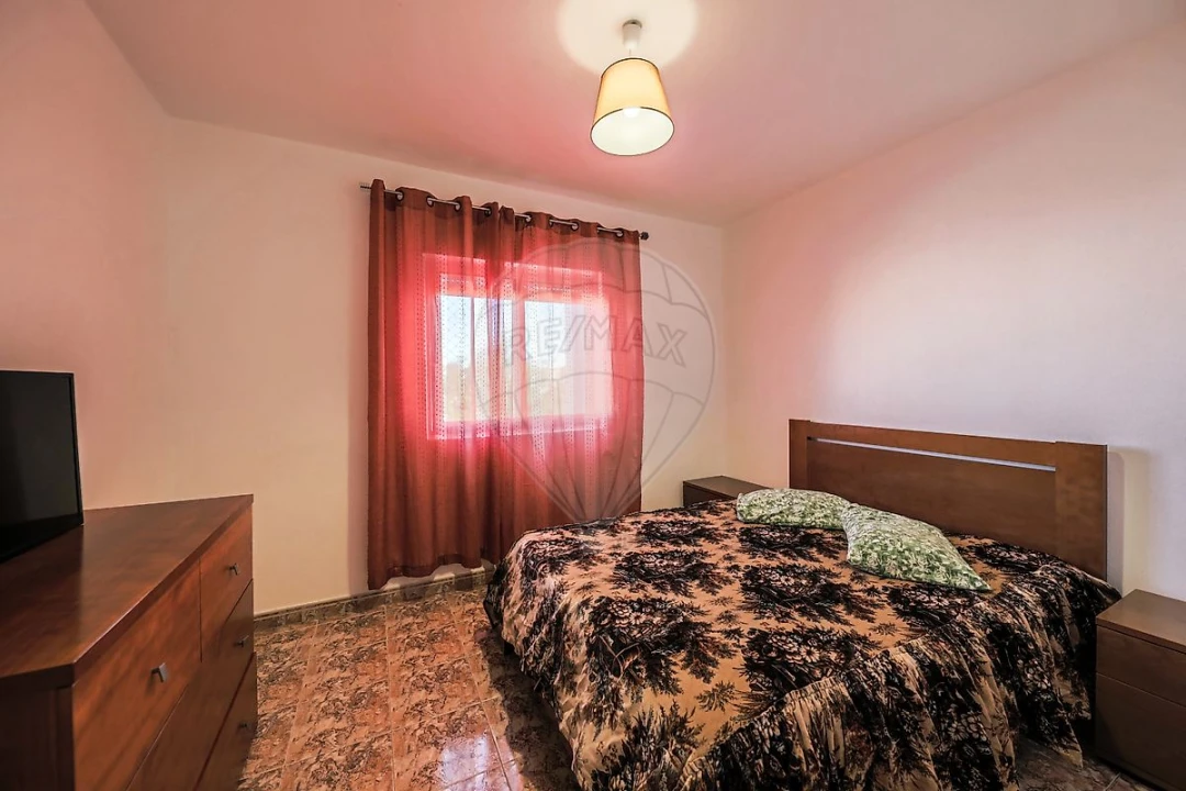 Apartamento T3 para Venda em Carregado e Cadafais Foto 25