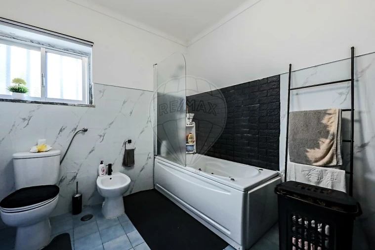 Moradia T3 para Venda em Abrigada e Cabanas de Torres Foto 19