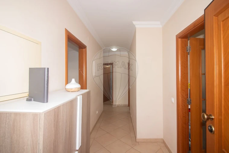 Apartamento T2 para Venda em Carregado e Cadafais Foto 3