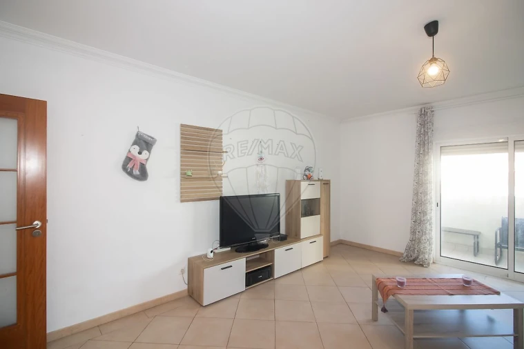 Apartamento T2 para Venda em Carregado e Cadafais Foto 10