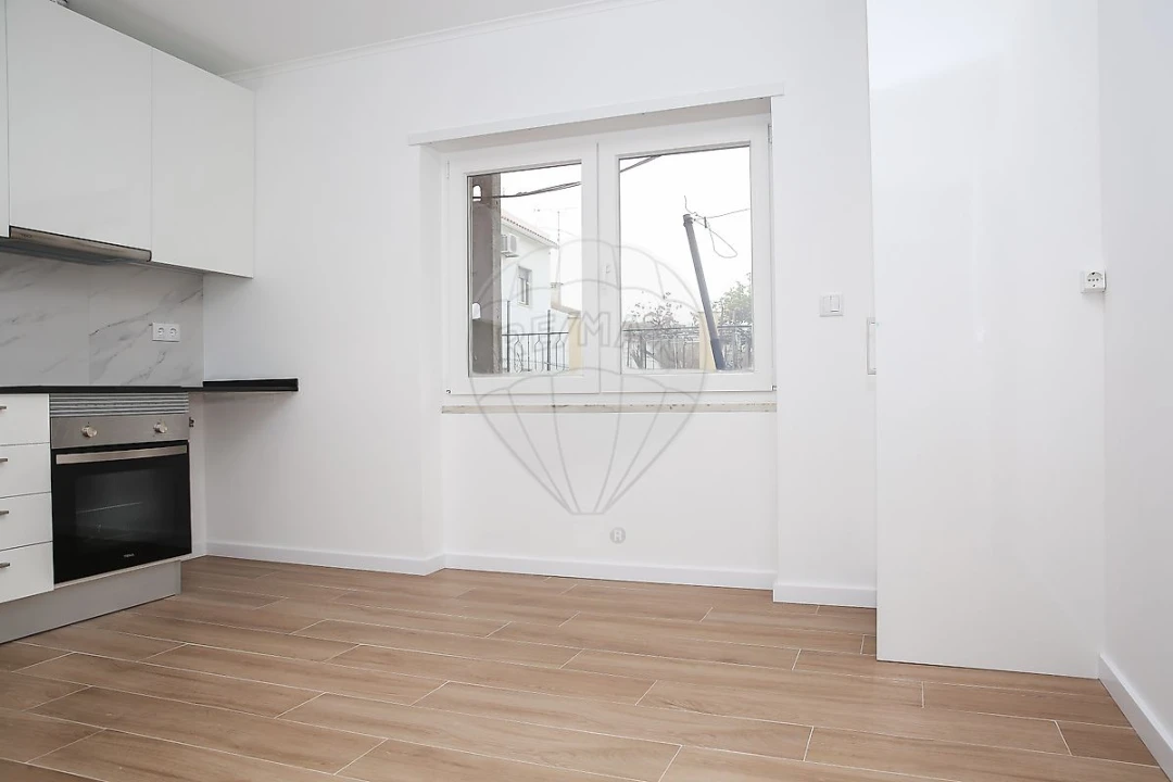 Apartamento T3 para Arrendamento em Alverca do Ribatejo e Sobralinho Foto 24