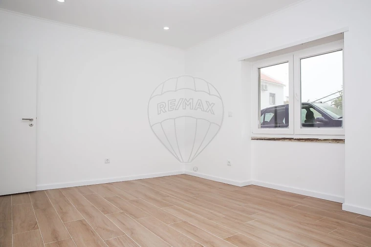 Apartamento T3 para Arrendamento em Alverca do Ribatejo e Sobralinho Foto 8