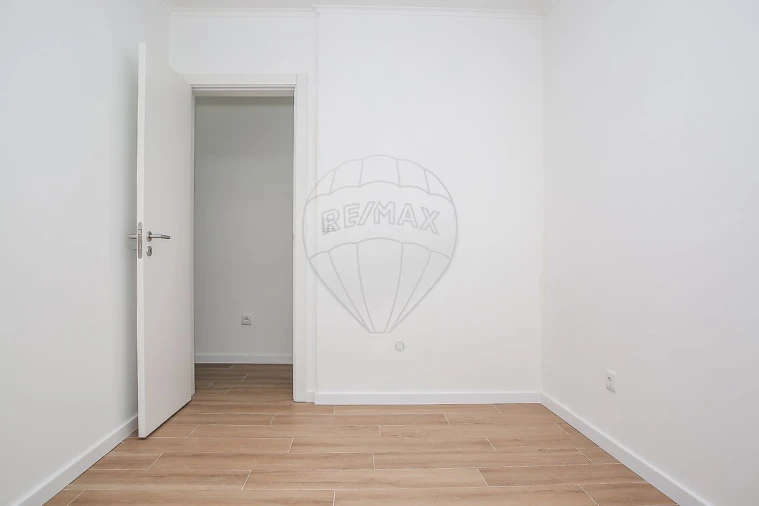 Apartamento T3 para Arrendamento em Alverca do Ribatejo e Sobralinho Foto 3