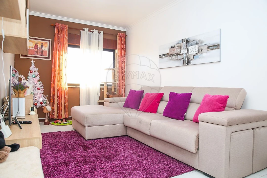 Apartamento T2 para Venda em Vila Franca de Xira Foto 5