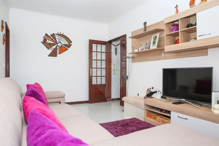 Apartamento T2 para Venda em Vila Franca de Xira Foto 8