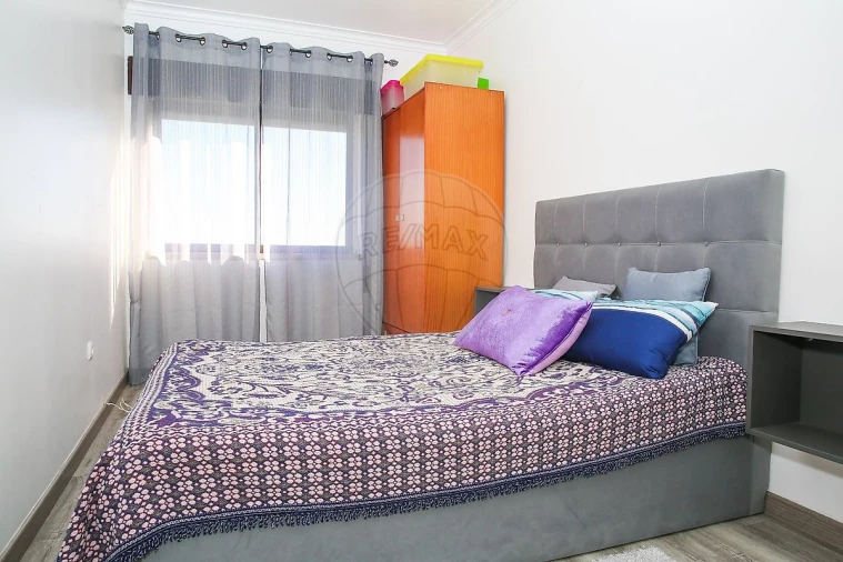 Apartamento T2 para Venda em Vila Franca de Xira Foto 10