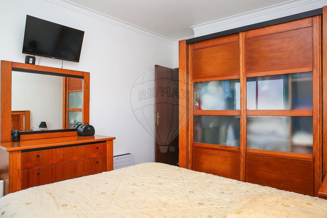 Apartamento T2 para Venda em Vila Franca de Xira Foto 13