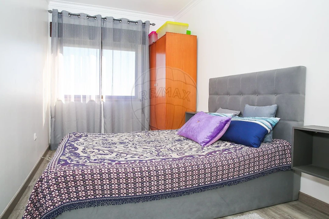 Apartamento T2 para Venda em Vila Franca de Xira Foto 10