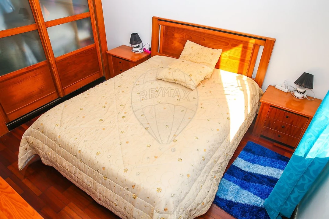 Apartamento T2 para Venda em Vila Franca de Xira Foto 12