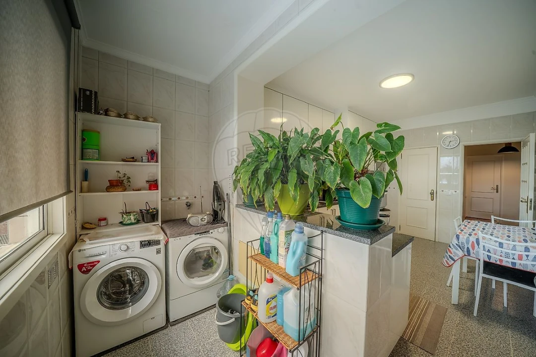 Apartamento T2 para Venda em Oiã Foto 14