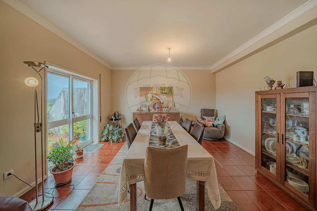 Apartamento T2 para Venda em Oiã Foto 5