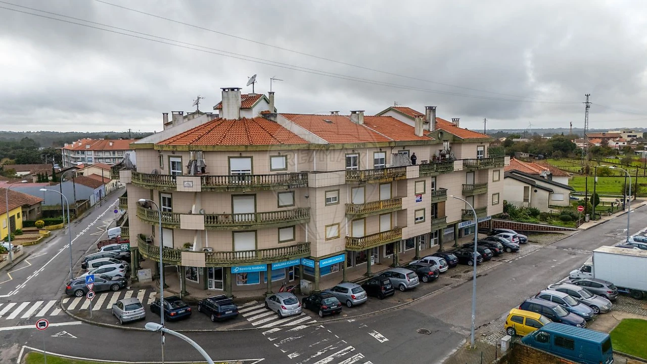 Apartamento T2 para Venda em Oiã Foto 19