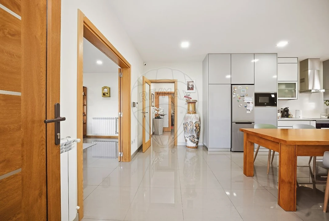 Moradia T4 para Venda em Santa Joana Foto 11