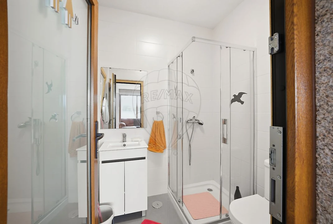 Moradia T4 para Venda em Santa Joana Foto 12