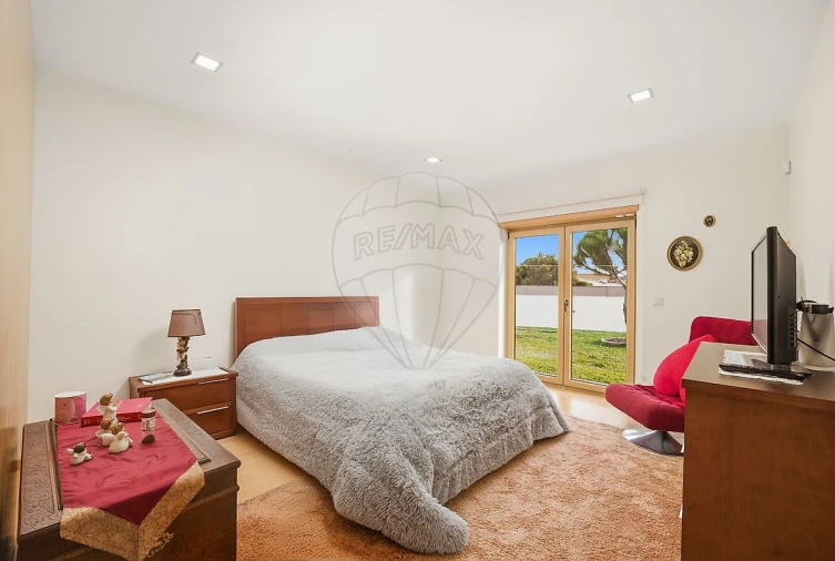 Moradia T4 para Venda em Santa Joana Foto 31