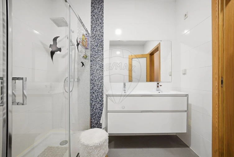 Moradia T4 para Venda em Santa Joana Foto 33