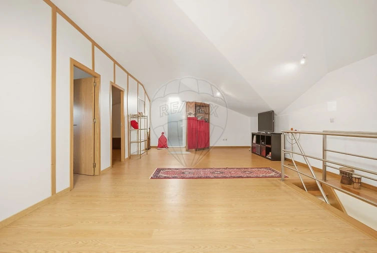 Moradia T4 para Venda em Santa Joana Foto 46