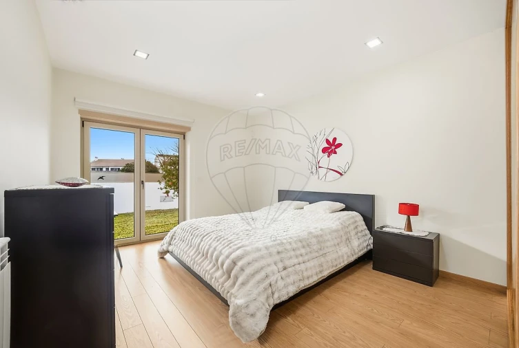 Moradia T4 para Venda em Santa Joana Foto 34