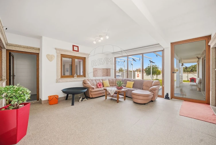 Moradia T4 para Venda em Santa Joana Foto 2