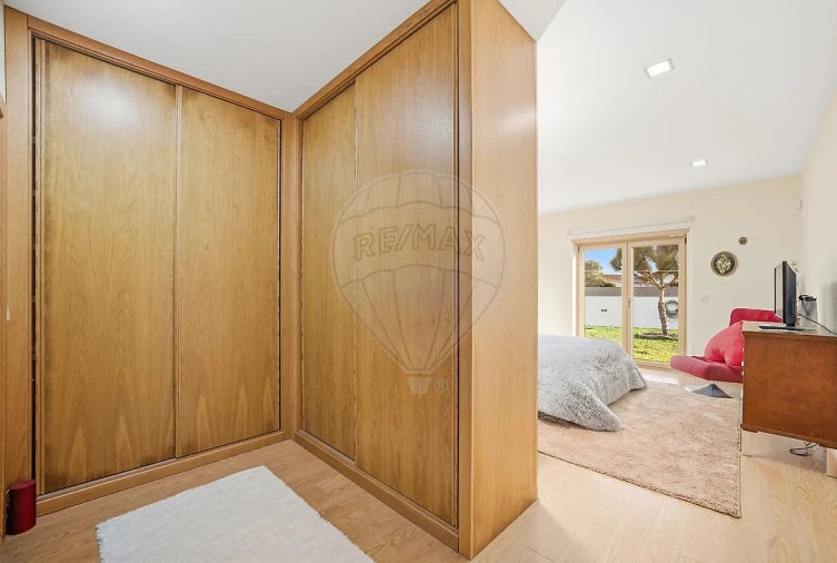 Moradia T4 para Venda em Santa Joana Foto 30