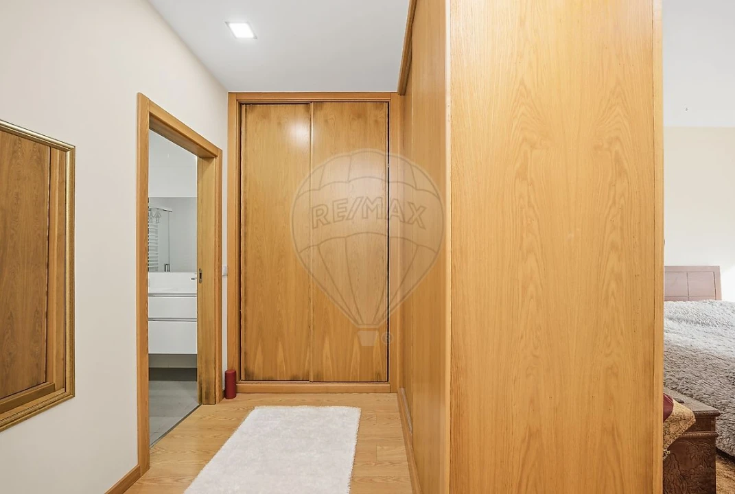 Moradia T4 para Venda em Santa Joana Foto 28