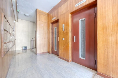 Apartamento T2 para Venda em Paranhos