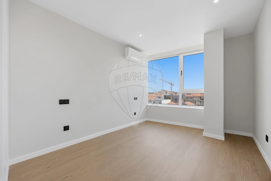 Apartamento T2 para Venda em Paranhos Foto 12