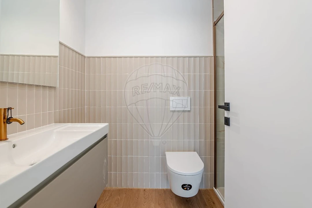 Apartamento T2 para Venda em Paranhos Foto 19