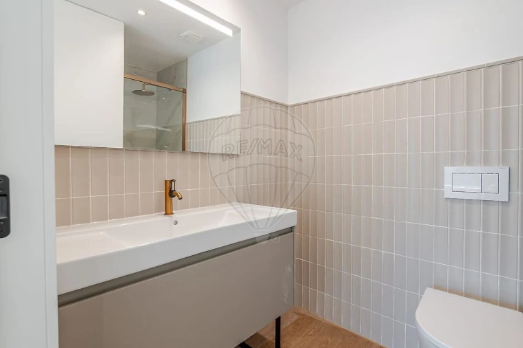 Apartamento T2 para Venda em Paranhos Foto 21