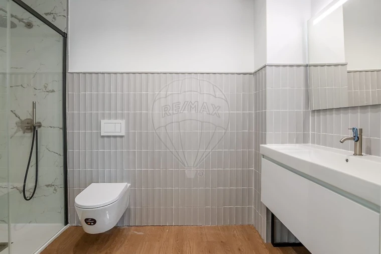 Apartamento T2 para Venda em Paranhos Foto 13