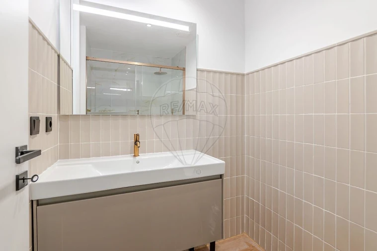 Apartamento T2 para Venda em Paranhos Foto 22