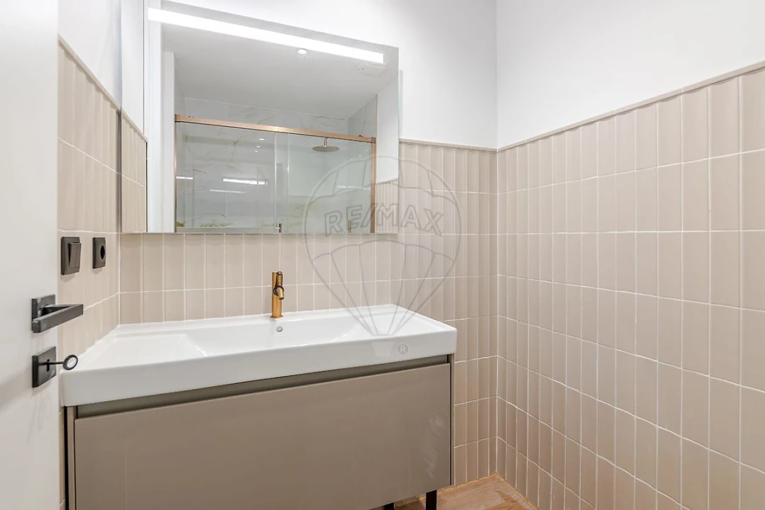 Apartamento T2 para Venda em Paranhos Foto 22