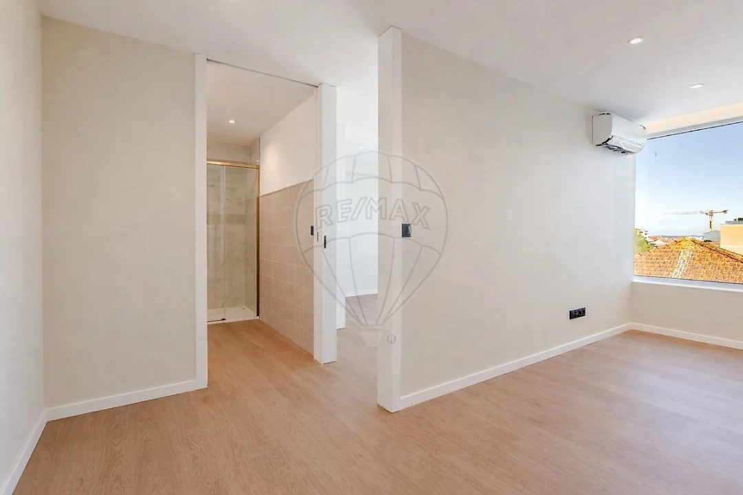 Apartamento T1 para Venda em Paranhos Foto 11
