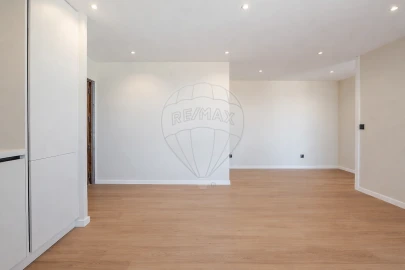 Apartamento T1 para Venda em Paranhos