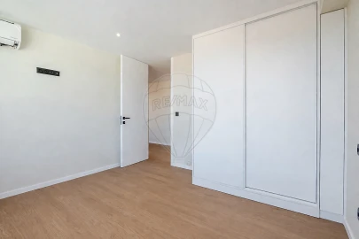 Apartamento T1 para Venda em Paranhos