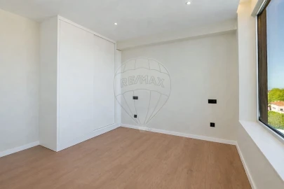 Apartamento T1 para Venda em Paranhos