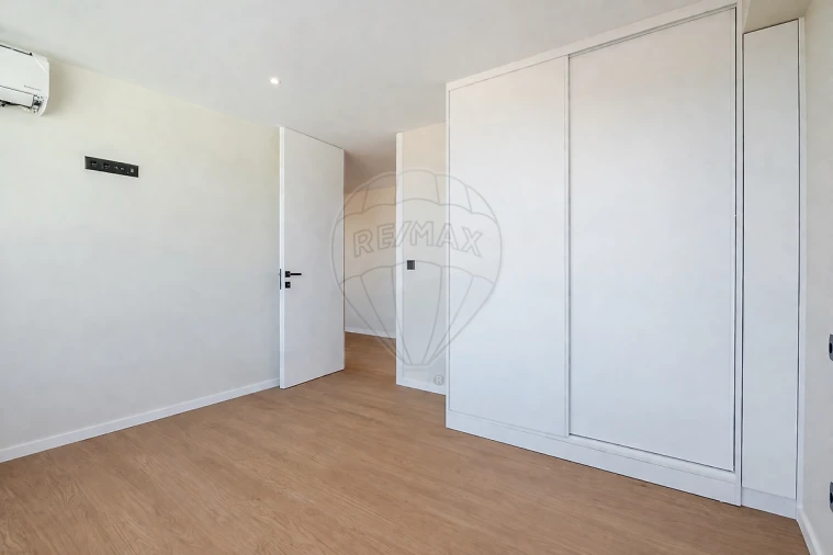 Apartamento T1 para Venda em Paranhos Foto 28