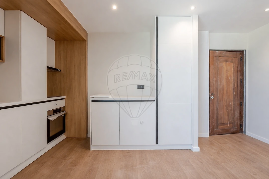Apartamento T1 para Venda em Paranhos Foto 33
