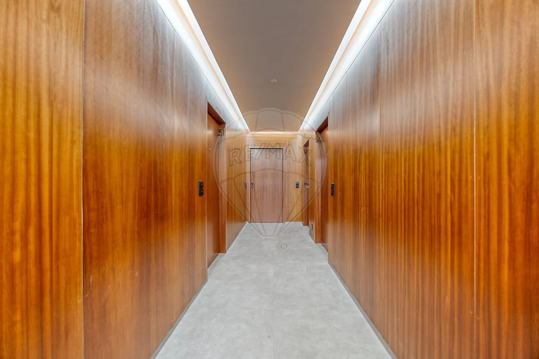 Apartamento T2 para Venda em Paranhos Foto 13