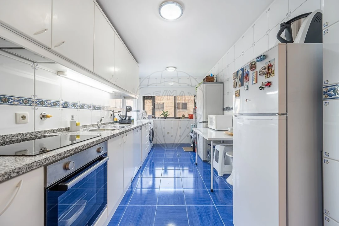 Apartamento T2 para Arrendamento em Cidade da Maia Foto 7