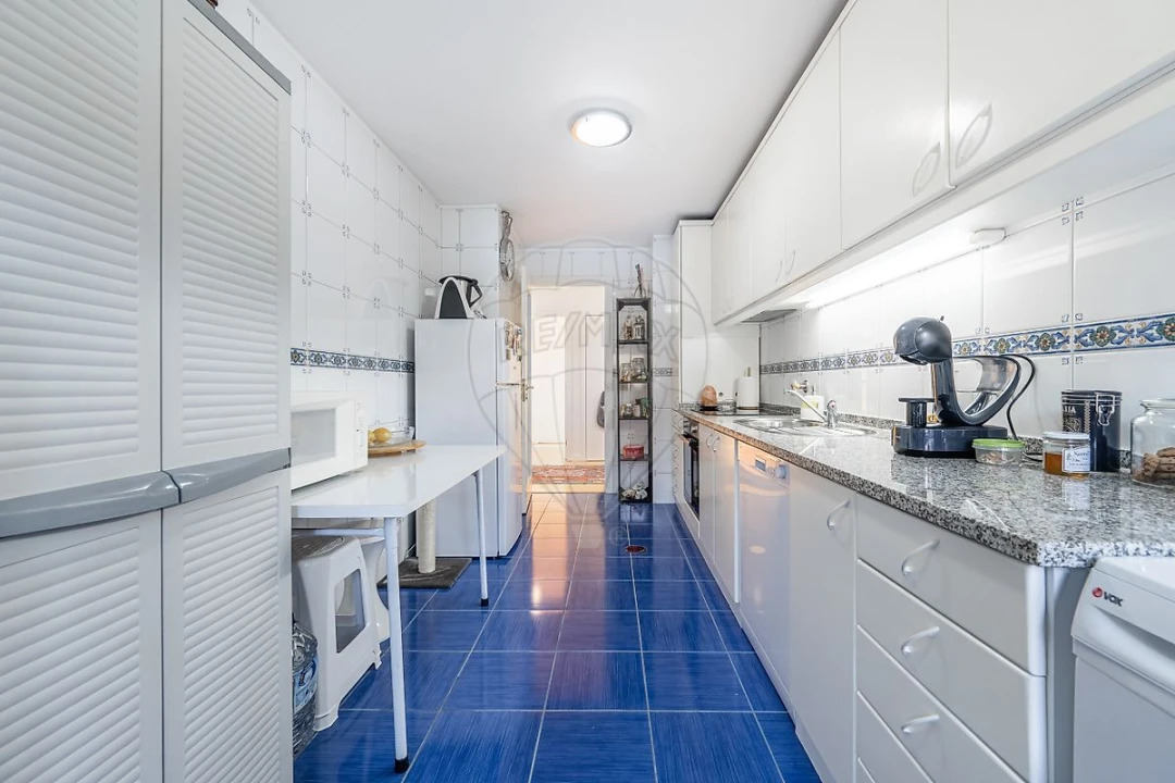 Apartamento T2 para Arrendamento em Cidade da Maia Foto 8