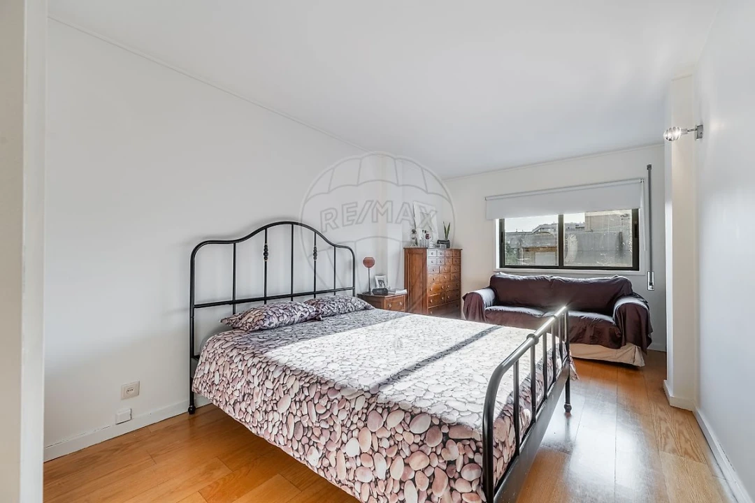 Apartamento T2 para Arrendamento em Cidade da Maia Foto 13