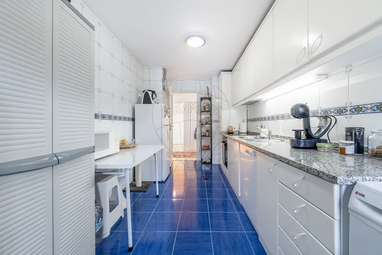 Apartamento T2 para Arrendamento em Cidade da Maia Foto 8