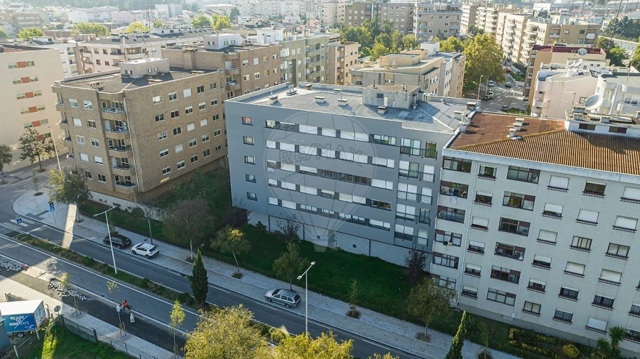 Apartamento T2 para Arrendamento em Cidade da Maia Foto 29