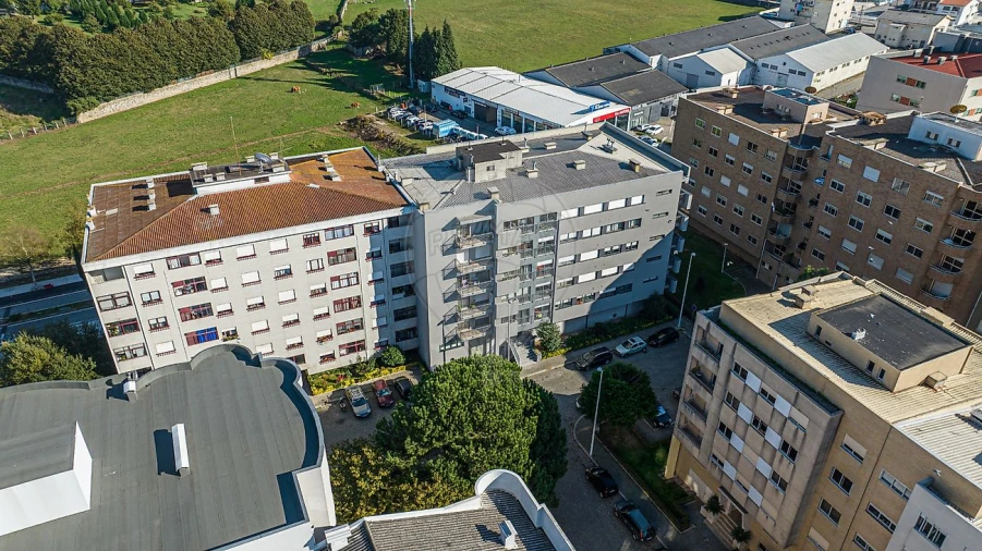 Apartamento T2 para Arrendamento em Cidade da Maia Foto 23