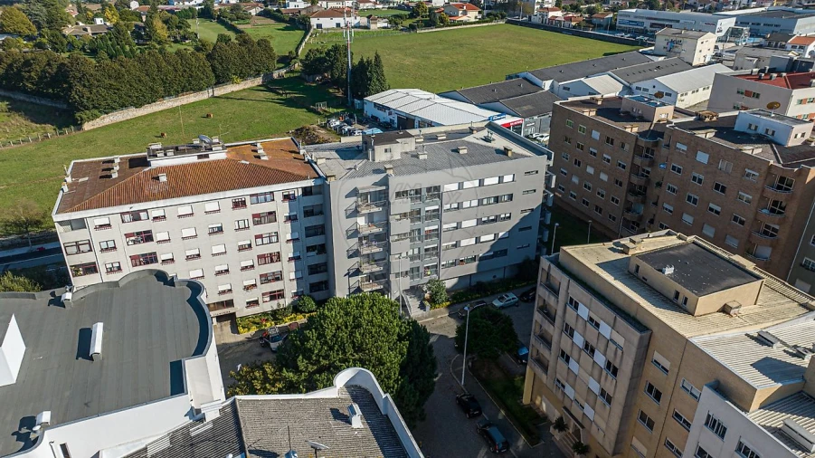 Apartamento T2 para Arrendamento em Cidade da Maia Foto 27