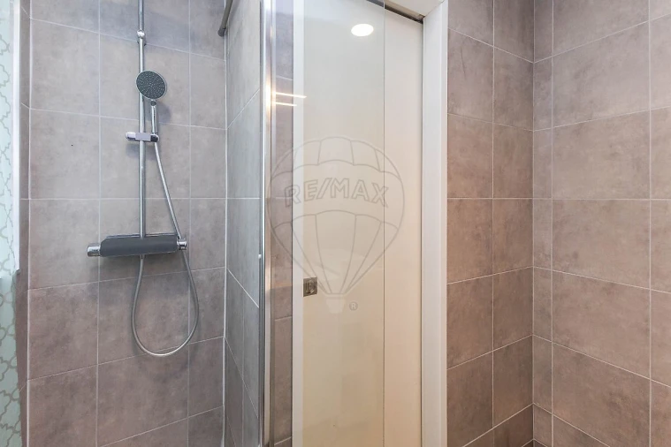 Moradia T1 para Arrendamento em Paranhos Foto 17